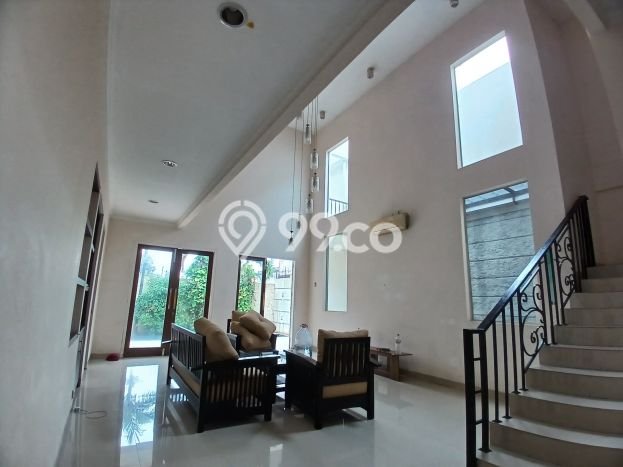 Disewakan Rumah Murah di Kemang Jakarta Selatan Punya 4 KT Disewakan Rumah Murah di Kemang Jakarta Selatan Punya 4 KT
