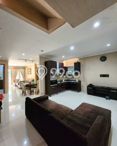 Ready to Use! Premium House LT 154m2 Desain Elegan di Pondok Indah Ready to Use! Premium House LT 154m2 Desain Elegan di Pondok Indah