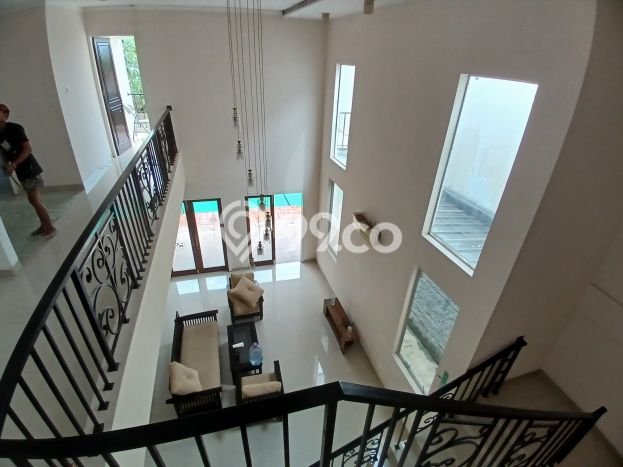 Disewakan Rumah Murah di Kemang Jakarta Selatan Punya 4 KT Disewakan Rumah Murah di Kemang Jakarta Selatan Punya 4 KT