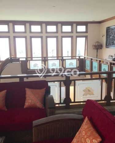 Rumah Elit Modern Tanpa Renovasi di Pejaten Jakarta Selatan Rumah Elit Modern Tanpa Renovasi di Pejaten Jakarta Selatan