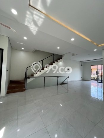 Hunian Mewah Siap Huni LT 113m2 di Cilandak, Jakarta Selatan Hunian Mewah Siap Huni LT 113m2 di Cilandak, Jakarta Selatan
