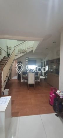 For Sale! Premium House LT 155m2 Desain Modern di Pondok Indah For Sale! Premium House LT 155m2 Desain Modern di Pondok Indah