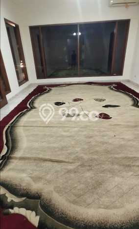 Sewa Rumah Strategis di Kemang LT 1050m2 / LB 450m2 Siap Huni Sewa Rumah Strategis di Kemang LT 1050m2 / LB 450m2 Siap Huni
