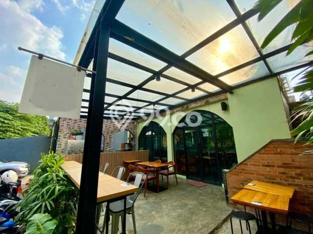 Komersial Disewakan di Area Ramai Kebayoran Baru, Jakarta Selatan Komersial Disewakan di Area Ramai Kebayoran Baru, Jakarta Selatan