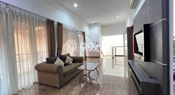 Jarang Ada! Rumah Sewa 4 Kamar Bagus Siap Huni Kemang Jarang Ada! Rumah Sewa 4 Kamar Bagus Siap Huni Kemang