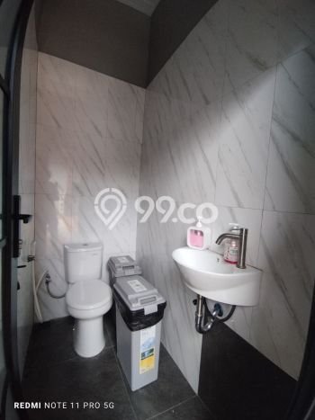 Ready to Use! Premium House LT 255m2 Desain Modern di Joglo Ready to Use! Premium House LT 255m2 Desain Modern di Joglo