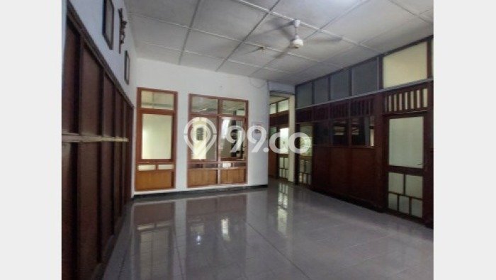 Komersial Lokasi Komersial Kawasan Semarang Tengah, Luas 626m2m², Akses Strategis Komersial Lokasi Komersial Kawasan Semarang Tengah, Luas 626m2m², Akses Strategis