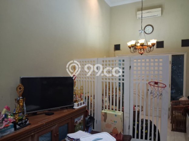Hunian Eksklusif Siap Huni LT 210m2 di Banyumanik, Semarang Hunian Eksklusif Siap Huni LT 210m2 di Banyumanik, Semarang