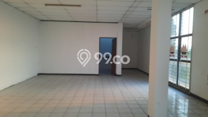 Ruko paling strategis disewakan di Gayamsari Semarang Ruko paling strategis disewakan di Gayamsari Semarang