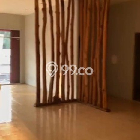 KAWASAN KOMERSIAL! Ruko Disewakan Kawasan Semarang Tengah, Luas 550m², Jalan Utama KAWASAN KOMERSIAL! Ruko Disewakan Kawasan Semarang Tengah, Luas 550m², Jalan Utama