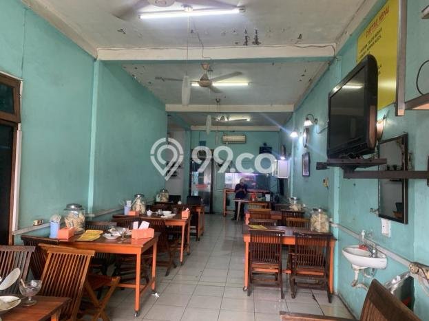 Area Ramai! Ruko Dijual di Senen untuk Bisnis Luas Bangunan 420m2 Area Ramai! Ruko Dijual di Senen untuk Bisnis Luas Bangunan 420m2