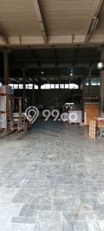 Unit Gudang Dijual di Jakarta Utara LT 1000m2 & LB 1600m2 Unit Gudang Dijual di Jakarta Utara LT 1000m2 & LB 1600m2