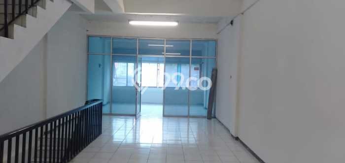 Unit Ruko Disewakan di Mangga Besar di Area Ramai & Strategis Unit Ruko Disewakan di Mangga Besar di Area Ramai & Strategis