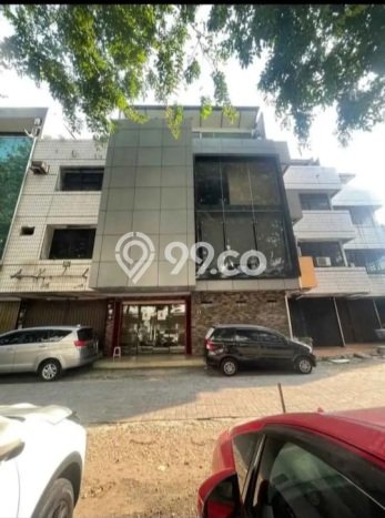 Ruko untuk Disewa di Pusat Jakarta Pusat Luas Bangunan 450m2 Ruko untuk Disewa di Pusat Jakarta Pusat Luas Bangunan 450m2