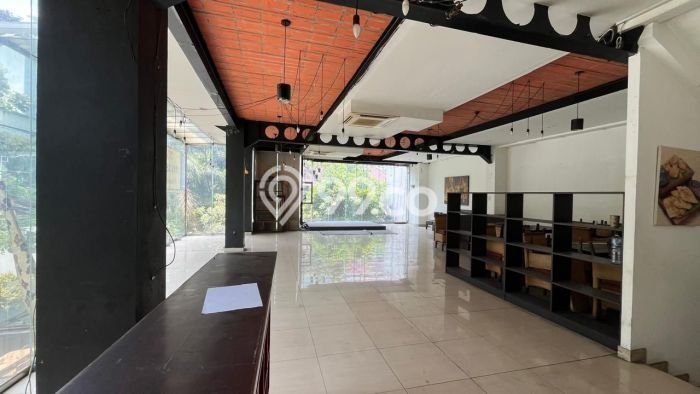 Unit Komersial Dijual di Menteng Jakarta Pusat Luas Tanah 460m2, Luas Bangunan 1150m2 Unit Komersial Dijual di Menteng Jakarta Pusat Luas Tanah 460m2, Luas Bangunan 1150m2