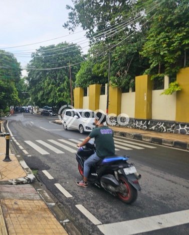 Rumah Mewah LB 250m2 Siap Pakai Desain Elegan di Pulomas, Jakarta Timur Rumah Mewah LB 250m2 Siap Pakai Desain Elegan di Pulomas, Jakarta Timur