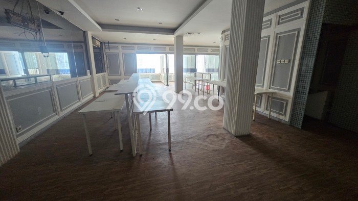 Disewakan Ruko di Kawasan Ramai Tomang Luas 710m2 Disewakan Ruko di Kawasan Ramai Tomang Luas 710m2
