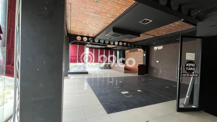Unit Komersial Dijual di Menteng Jakarta Pusat Luas Tanah 460m2, Luas Bangunan 1150m2 Unit Komersial Dijual di Menteng Jakarta Pusat Luas Tanah 460m2, Luas Bangunan 1150m2
