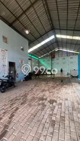 Disewakan Gudang di Cipayung Jakarta Timur LT 650m2, LB 300m2 Disewakan Gudang di Cipayung Jakarta Timur LT 650m2, LB 300m2