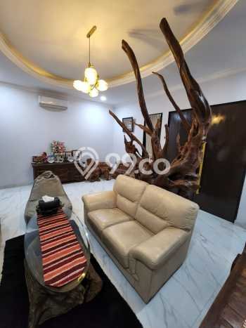 Rumah Elit LB 600m2 Siap Pakai Desain Elegan di Pantai Indah Kapuk, Jakarta Utara Rumah Elit LB 600m2 Siap Pakai Desain Elegan di Pantai Indah Kapuk, Jakarta Utara