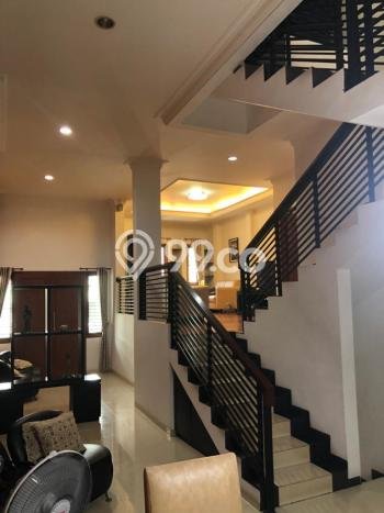 Jual Rumah Mewah Elegan Dengan View Cantik di Puri Indah, Jakarta Barat Jual Rumah Mewah Elegan Dengan View Cantik di Puri Indah, Jakarta Barat