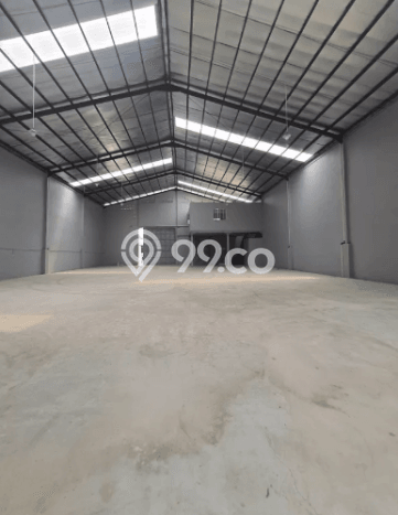 LOKASI BISNIS! Gudang For Rent Kawasan Cipondoh, Luas 600m², Jalan Strategis, Ready Operasional LOKASI BISNIS! Gudang For Rent Kawasan Cipondoh, Luas 600m², Jalan Strategis, Ready Operasional