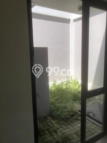 For Sale Rumah Mewah Exclusive di Serpong, Tangerang Selatan For Sale Rumah Mewah Exclusive di Serpong, Tangerang Selatan