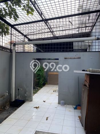 Unit Ruko Dijual di Jakarta Barat LT 89m2 & LB 270m2 Unit Ruko Dijual di Jakarta Barat LT 89m2 & LB 270m2