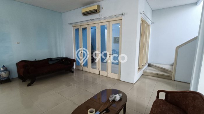 Dijual Rumah Premium dengan Fasilitas Sekitar Komplit di Wiyung, Surabaya Dijual Rumah Premium dengan Fasilitas Sekitar Komplit di Wiyung, Surabaya
