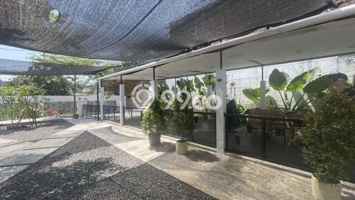 Unit Komersial Tersedia di Raya Darmo Spesifikasi LB 100m2 Unit Komersial Tersedia di Raya Darmo Spesifikasi LB 100m2