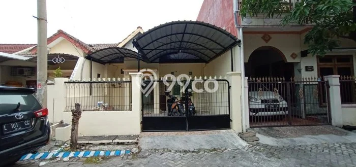 Lokasi terbaik! Rumah siap huni dikontrakkan di Waru LB 75m2 Lokasi terbaik! Rumah siap huni dikontrakkan di Waru LB 75m2