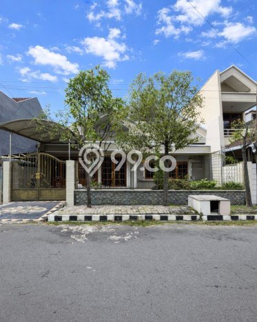 Disewakan Rumah Murah di Dharma Husada Surabaya Punya 5 KT Disewakan Rumah Murah di Dharma Husada Surabaya Punya 5 KT