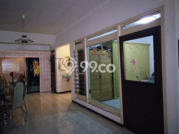 Dijual Rumah Premium dengan Fasilitas Sekitar Lengkap di Sukolilo, Surabaya Dijual Rumah Premium dengan Fasilitas Sekitar Lengkap di Sukolilo, Surabaya