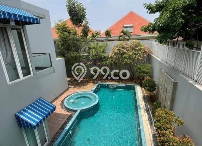 Lokasi strategis! Rumah siap pakai disewakan di Wiyung LB 900m2 Lokasi strategis! Rumah siap pakai disewakan di Wiyung LB 900m2