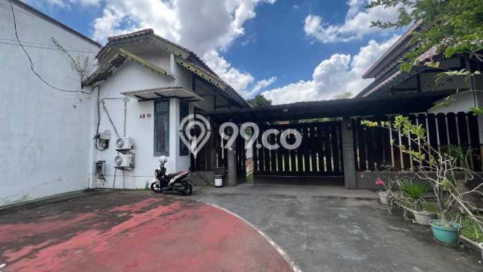 Dijual Rumah Mewah Megah Dengan View Eksklusif di Manyar, Surabaya Dijual Rumah Mewah Megah Dengan View Eksklusif di Manyar, Surabaya