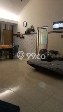 Rumah Modern 5 KT di Kedung Baruk Surabaya Unfurnished Rumah Modern 5 KT di Kedung Baruk Surabaya Unfurnished
