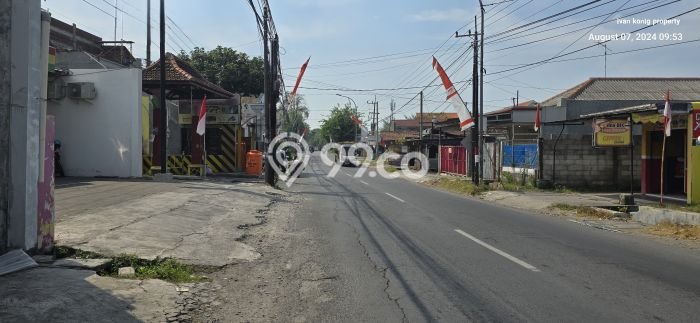 Dijual! Komersial di Menganti Surabaya LT 240m2 / LB 200m2 Kawasan Bisnis Dijual! Komersial di Menganti Surabaya LT 240m2 / LB 200m2 Kawasan Bisnis