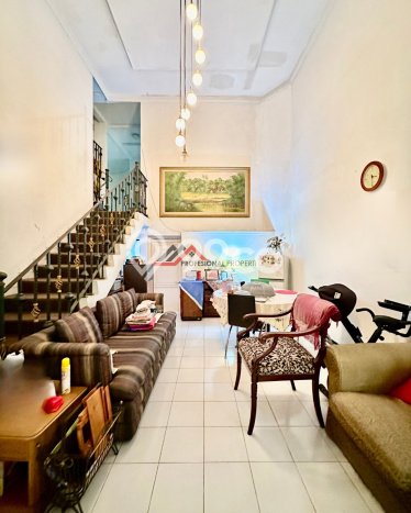 Siap Huni Hunian Elit 5 Kamar di Cilandak Dekat ke Mana Saja Siap Huni Hunian Elit 5 Kamar di Cilandak Dekat ke Mana Saja