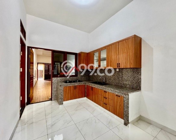Dijual Rumah Luas Megah Dengan View Eksklusif di Pejaten, Jakarta Selatan Dijual Rumah Luas Megah Dengan View Eksklusif di Pejaten, Jakarta Selatan