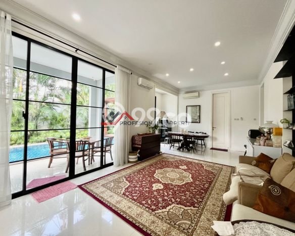 Rumah Elit Modern Siap Huni di Kemang Jakarta Selatan Rumah Elit Modern Siap Huni di Kemang Jakarta Selatan