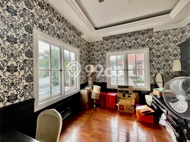 Jual Rumah Luas Megah Dengan View Eksklusif di Kemang, Jakarta Selatan Jual Rumah Luas Megah Dengan View Eksklusif di Kemang, Jakarta Selatan