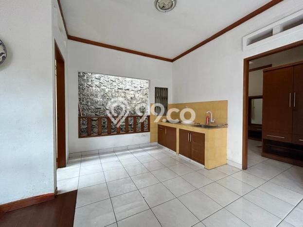 Rumah Bagus Siap Huni Di Mampang Prapatan Luas 207m2 Lokasi Strategis Rumah Bagus Siap Huni Di Mampang Prapatan Luas 207m2 Lokasi Strategis