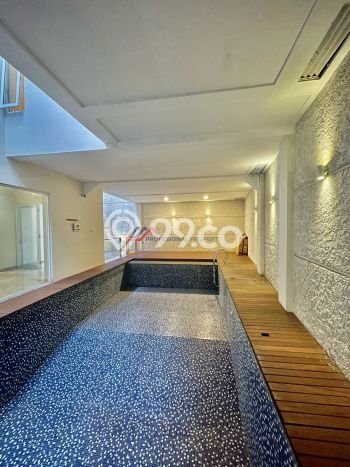 Rumah Mewah LB 375m2 Siap Pakai Desain Elegan di Cipete, Jakarta Selatan Rumah Mewah LB 375m2 Siap Pakai Desain Elegan di Cipete, Jakarta Selatan