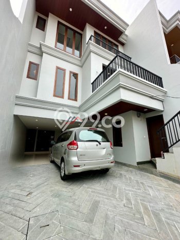 Jual Rumah Mewah Megah Dengan View Eksklusif di Cipete, Jakarta Selatan Jual Rumah Mewah Megah Dengan View Eksklusif di Cipete, Jakarta Selatan