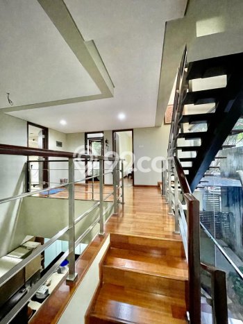 Disewakan! Rumah 3 Kamar Tidur &
3 Kamar Mandi di Cipete, Jakarta Selatan Disewakan! Rumah 3 Kamar Tidur &
3 Kamar Mandi di Cipete, Jakarta Selatan