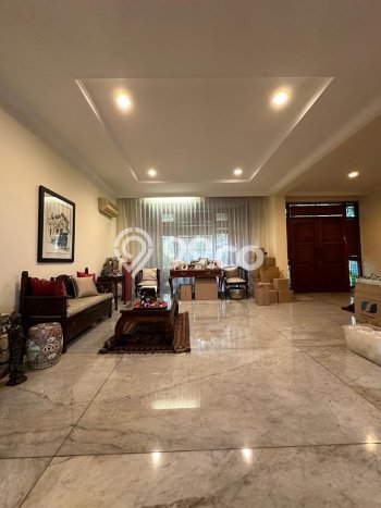Ready to Use! Premium House LT 880m2 Desain Modern di Ampera Ready to Use! Premium House LT 880m2 Desain Modern di Ampera