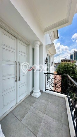 Dijual Rumah Mewah Exclusive di Kebayoran Baru, Jakarta Selatan Dijual Rumah Mewah Exclusive di Kebayoran Baru, Jakarta Selatan