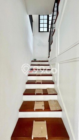 Jual Rumah Mewah Elegan Dengan View Cantik di Lebak Bulus, Jakarta Selatan Jual Rumah Mewah Elegan Dengan View Cantik di Lebak Bulus, Jakarta Selatan