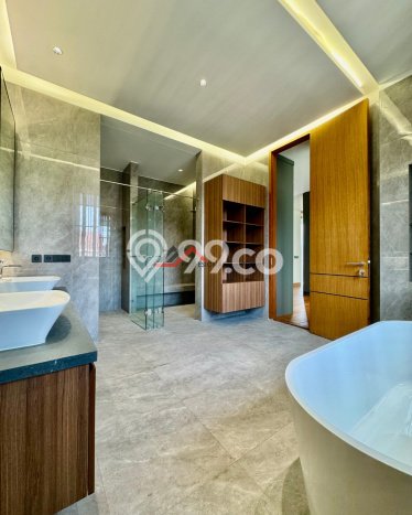 Hunian Elit LB 510m2 Siap Pakai Desain Elegan di Kemang, Jakarta Selatan Hunian Elit LB 510m2 Siap Pakai Desain Elegan di Kemang, Jakarta Selatan