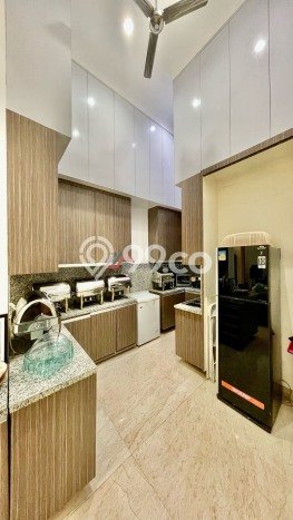 Ready to Use! Premium House LT 500m2 Desain Elegan di Lebak Bulus Ready to Use! Premium House LT 500m2 Desain Elegan di Lebak Bulus